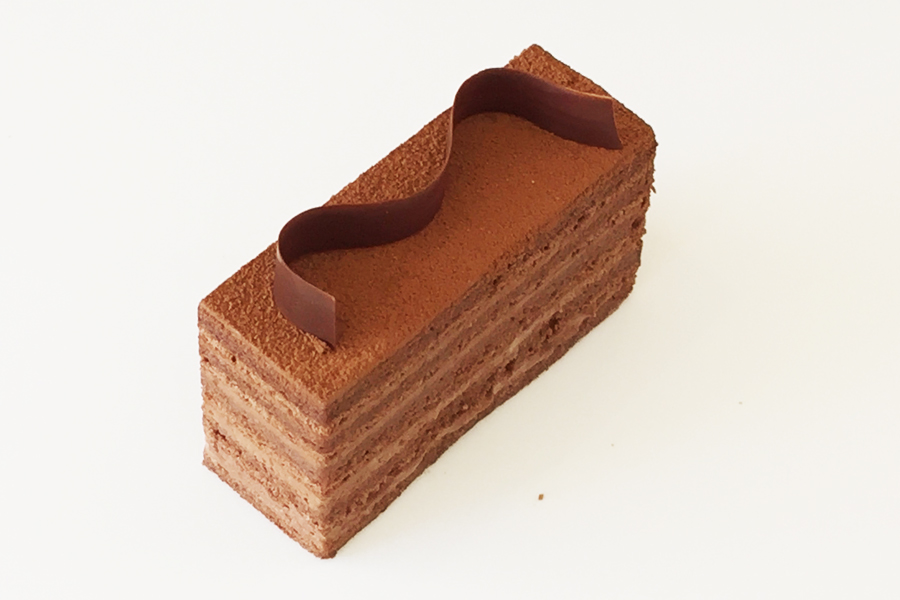 大人のためのチョコレートケーキの商品写真